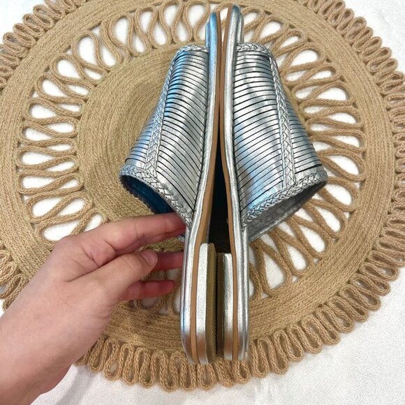 NWOT Vélez Inflexus Leather Flat Sandals for Women Silver Size EU 37/ US 7 - Picture 9 of 10